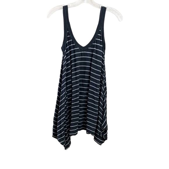 Splendid V-Neck Striped Sleeveless Trapeze Black/Silver Tank - Picture 4 of 4